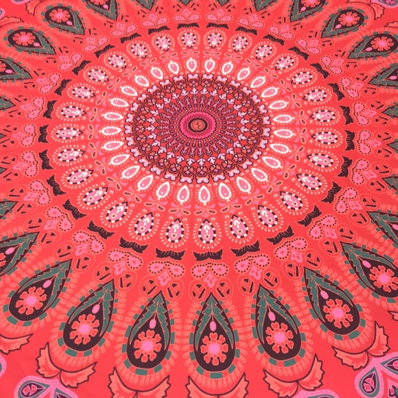 Paisley mandala round table cloth - Picture 4 of 4